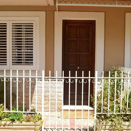 Casa Dahlia Mondello Apartment ภายนอก รูปภาพ